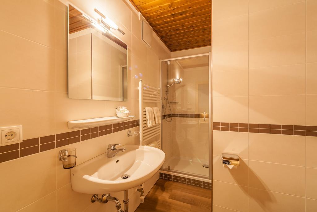 Berggasthaus Agritur Moserhof Braies  Luaran gambar